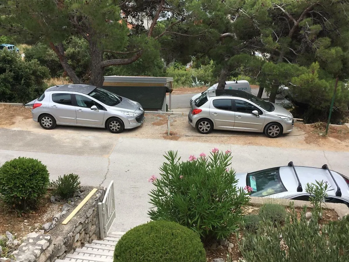 Apartment Behin Martinšćica 0*,  Croazia